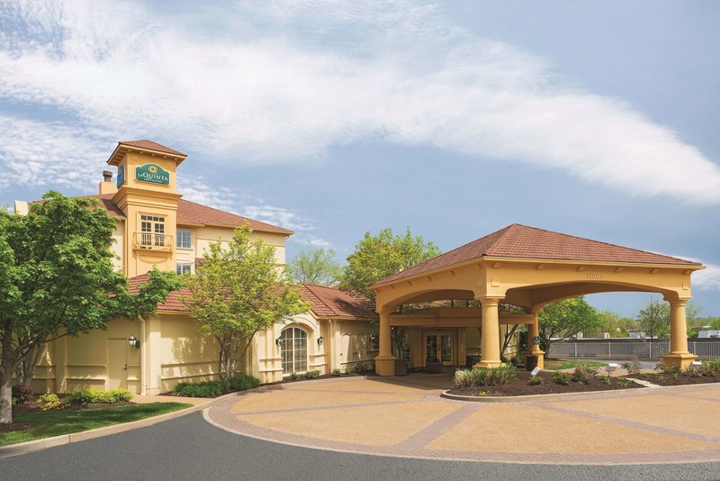 la quinta inn and suites by wyndham st louis westport