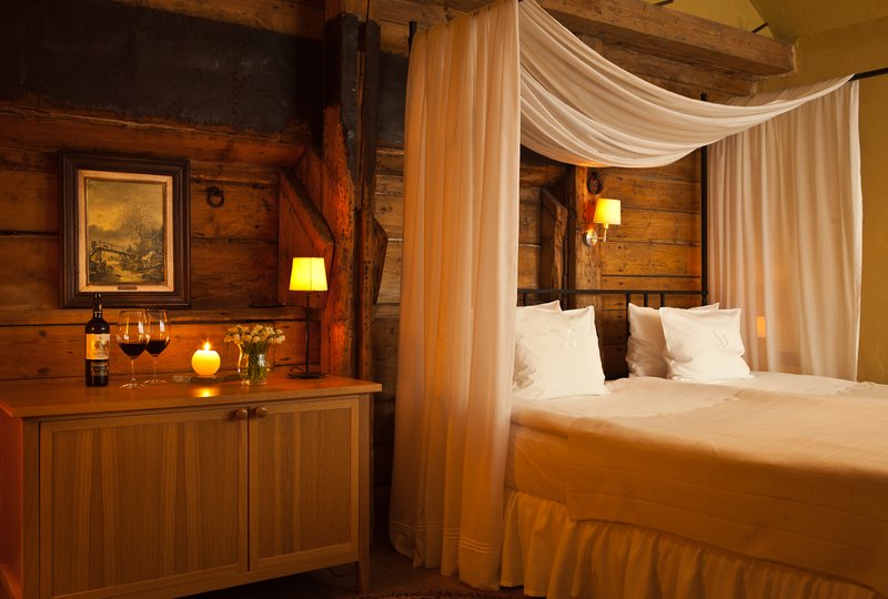 The Three Sisters Hotel,Nehatu>>Tallinn,4 star