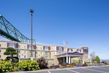 Holiday Inn Express And Suites Astoria By Ihg,Oregon Coast>>Astoria,3 star