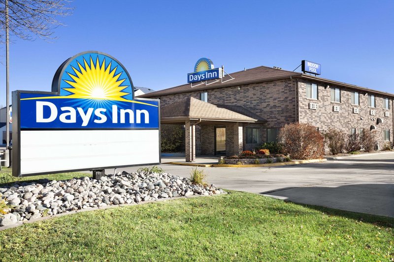 days inn by wyndham grand forks columbia mall