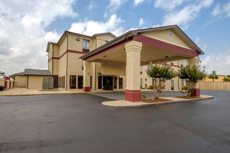 Red Roof Inn & Suites Mobile Sw - I-10,Mobile County>>Mobile,2 star