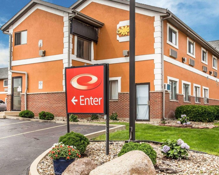 econo lodge cedar rapids