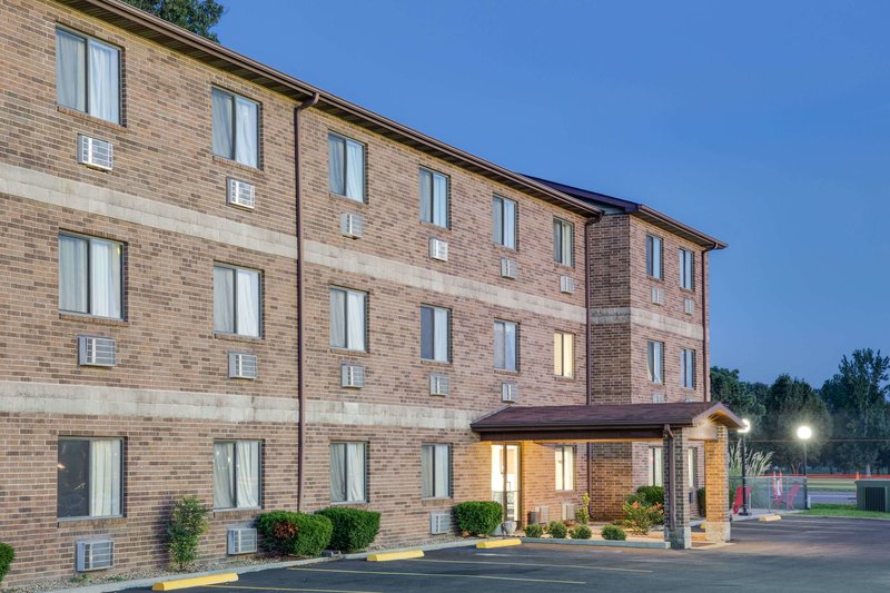 Super 8 By Wyndham Kennett,Kennett>>Hayti,2 star