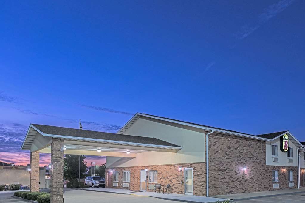 Super 8 By Wyndham Potosi,Flat River>>Farmington,2 star