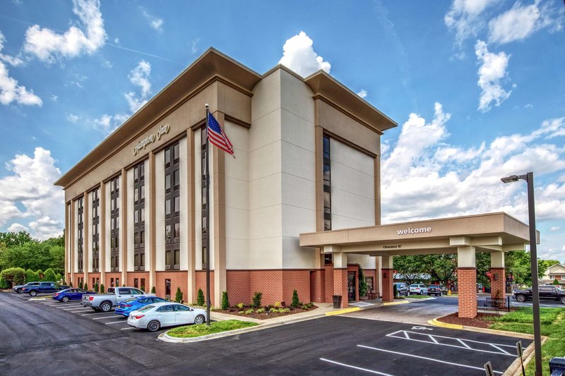Hampton Inn Charlotte - University Place,Matthews>>Charlotte,2.5 star