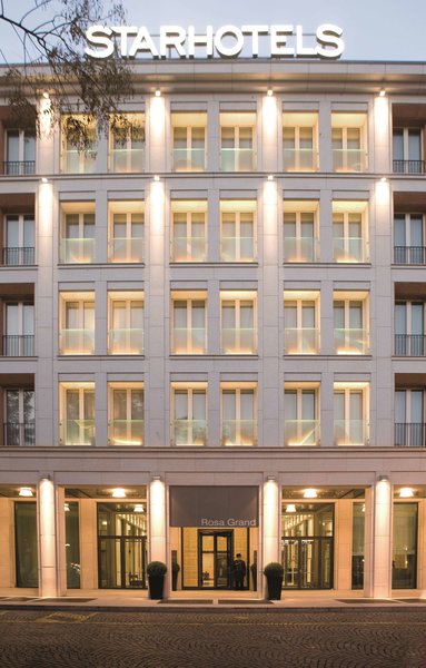 Rosa Grand Milano - Starhotels Collezione,Near Piazza Del Duomo,4 star