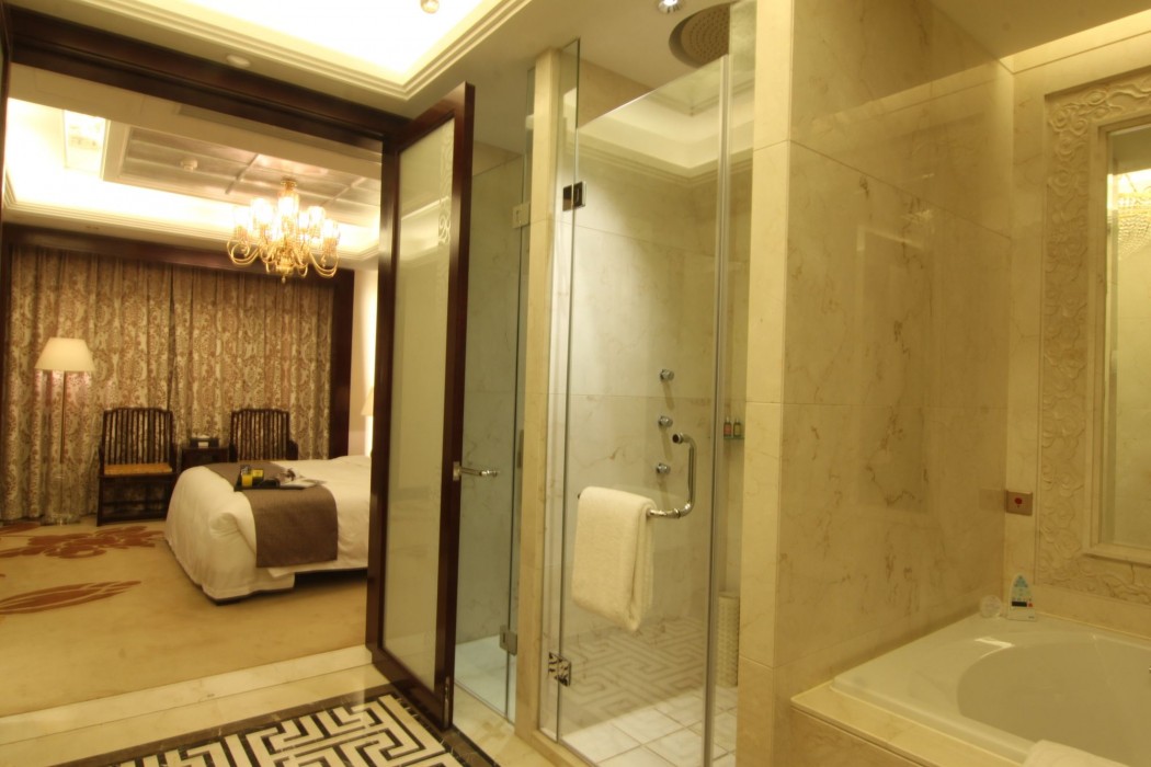 tang dynasty west market hotel