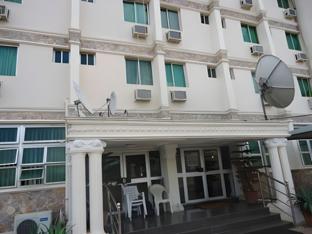 kenbrill hyatt hotel