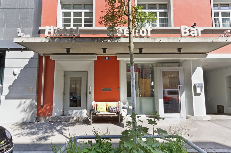 Hotel Seehof,Opfikon>>Arth,3 star