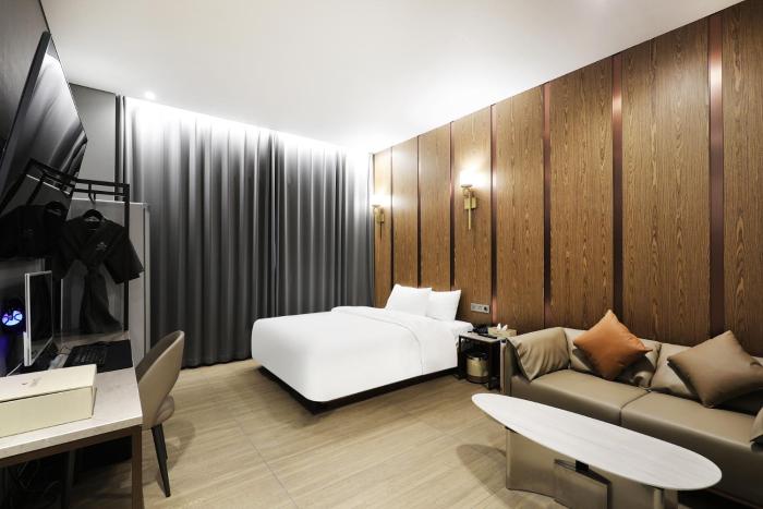 Hotel Queen Incheon Airport,,3 star