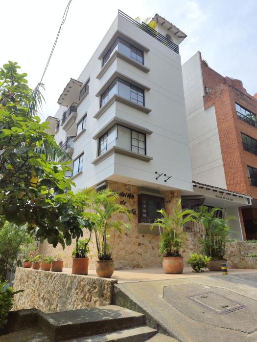 travelers apartamentos y suites cali castellon