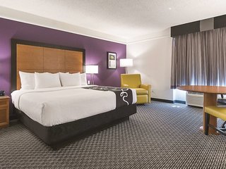 la quinta inn and suites by wyndham ontario airport