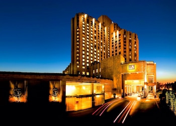 The Lalit New Delhi,Barakhamba Road,5 star