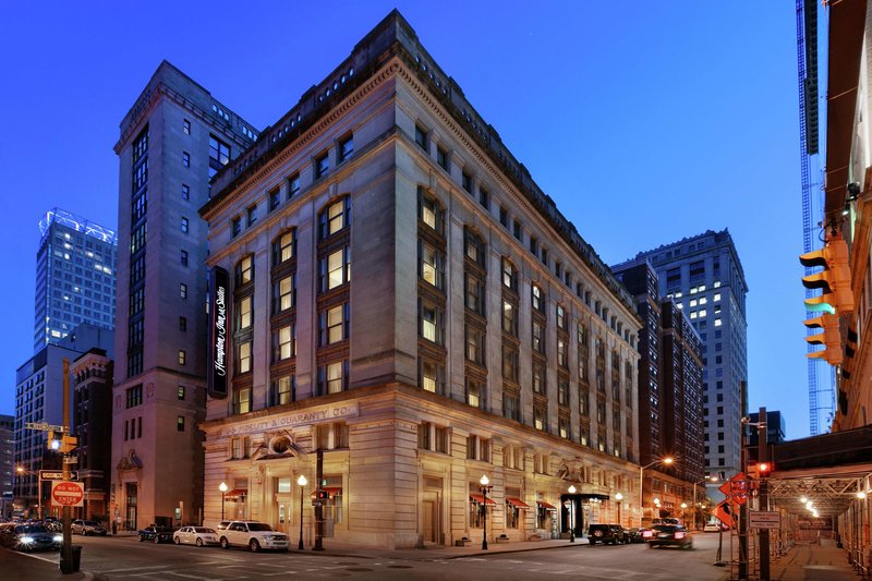 hampton inn and suites baltimore inner harbor