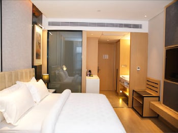 metropolo hangzhou huanglong sports center wensan road hotel