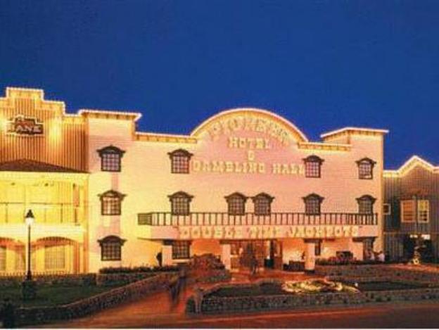The New Pioneer,Las Vegas>>Bullhead City,2.5 star