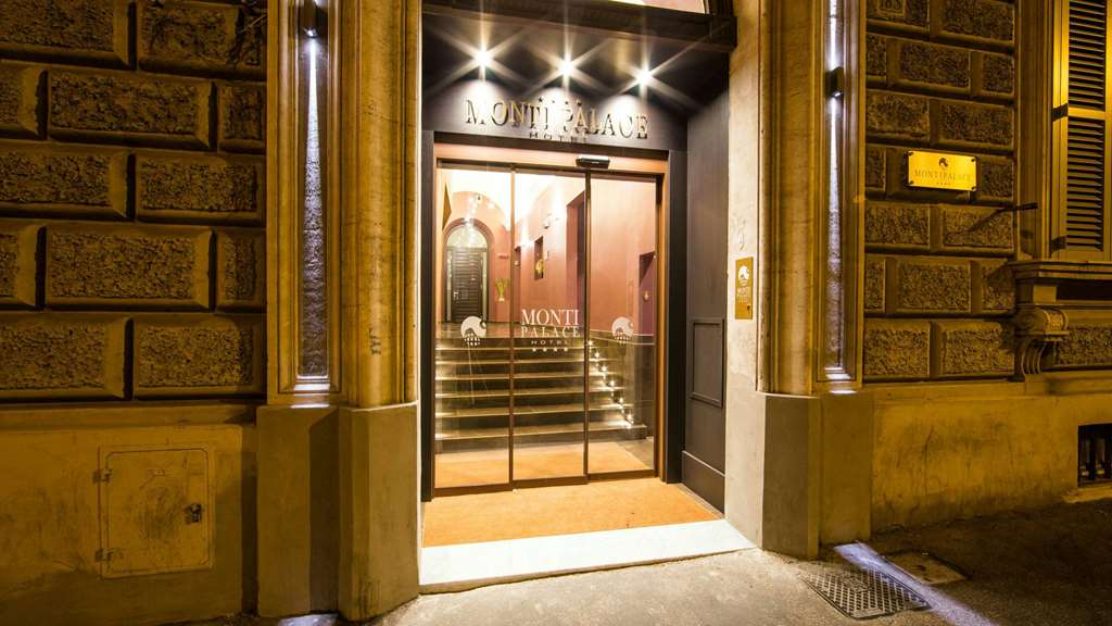 Monti Palace Hotel,,4 star