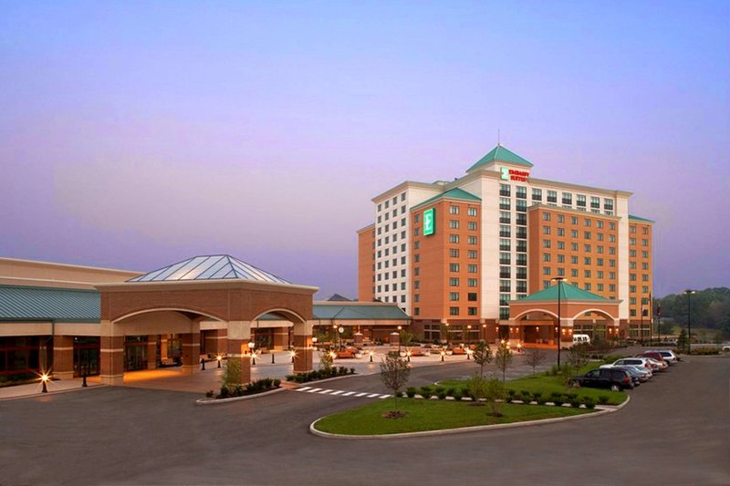 Embassy Suites By Hilton St. Louis St. Charles,Earth City>>Alton,3 star