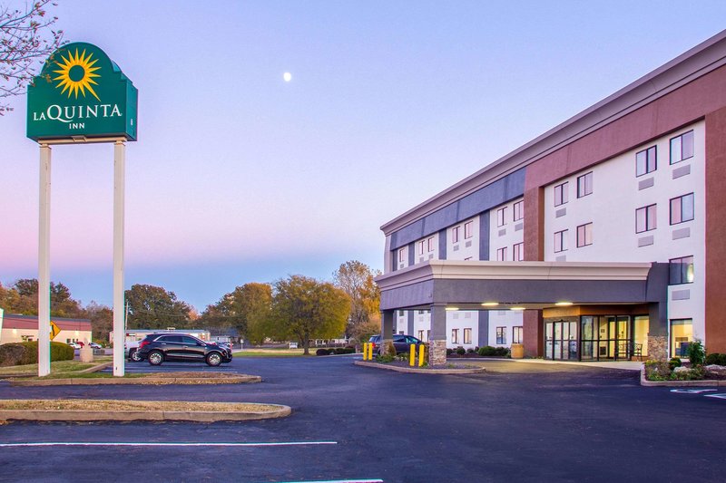 La Quinta Inn St Louis Hazelwood Airport North,Hazelwood>>Alton,3 star