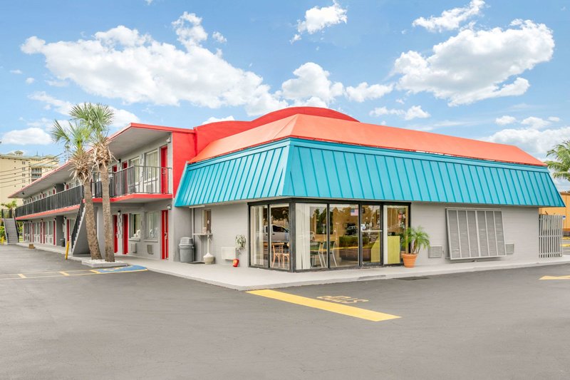 Econo Lodge North,Fort Myers Beach>>Fort Myers,2 star