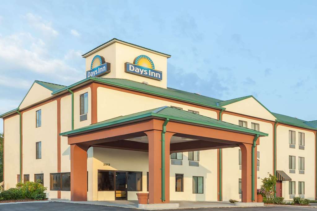Days Inn By Wyndham Laplace- New Orleans,New Orleans>>Laplace,2 star
