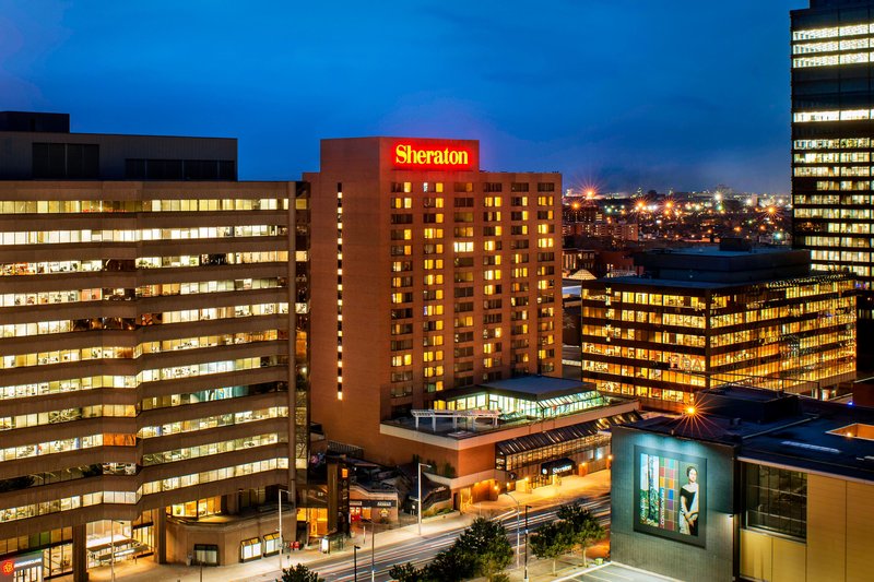 Sheraton Hamilton Hotel,Ontario>>Hamilton,3.5 star