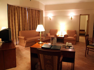 Rosedale Hotel And Suites Guangzhou,Guangzhou>>Dongsheng,3.5 star