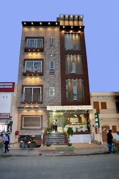 Itsy Hotels Anjali Mahal, 500 Mtrs From Mathura Railway Station