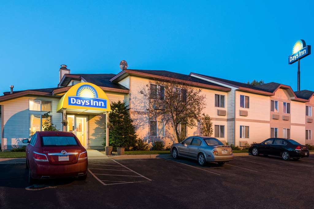 Days Inn By Wyndham West-Eau Claire,Eau Claire County>>Eau Claire,2 star
