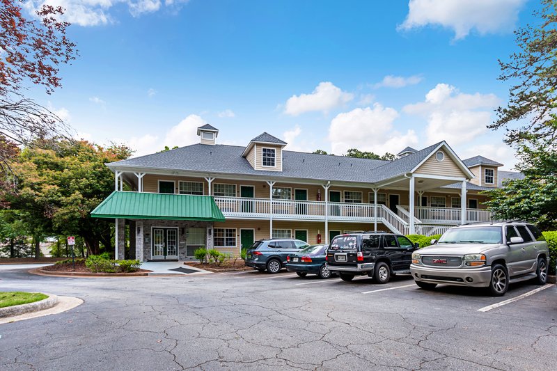hometowne studios by red roof atlanta lawrenceville