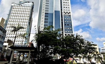 berjaya makati hotel