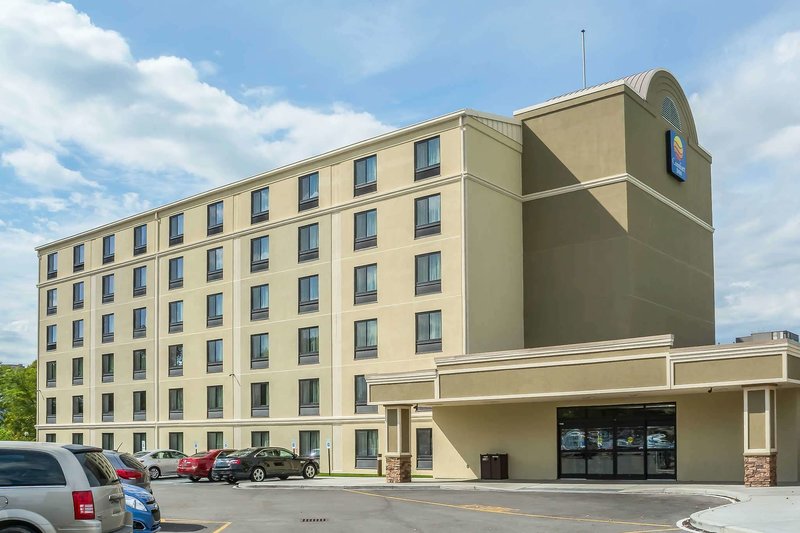 comfort inn the pointe