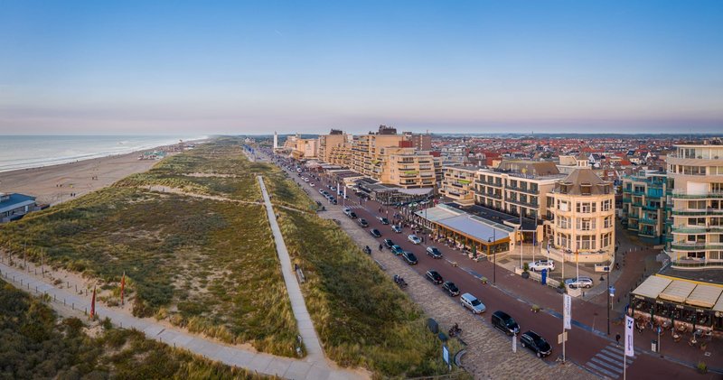 Two Brothers Noordwijk Beach,Leiden>>Amsterdam,4 star