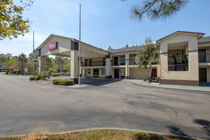 Red Roof Inn Gulf Shores,Near Gulf Shores Welcome Center,2 star
