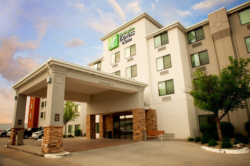 Holiday Inn Express & Suites Norfolk, An Ihg Hotel