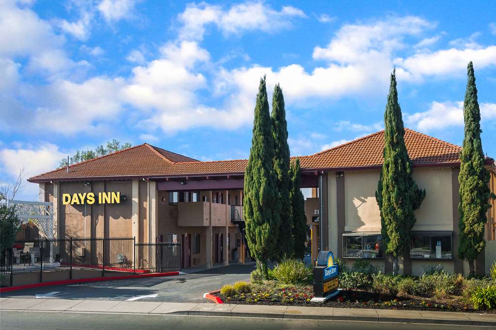 Days Inn By Wyndham Pinole Berkeley,Pinole>>Concord,3 star