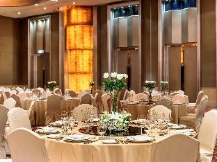 hilton bangkok grande asoke