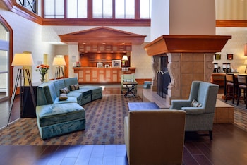 Hampton Inn & Suites By Hilton Calgary- University Northwest,Near Mcmahon Stadium,3 star