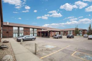comfort inn west edmonton
