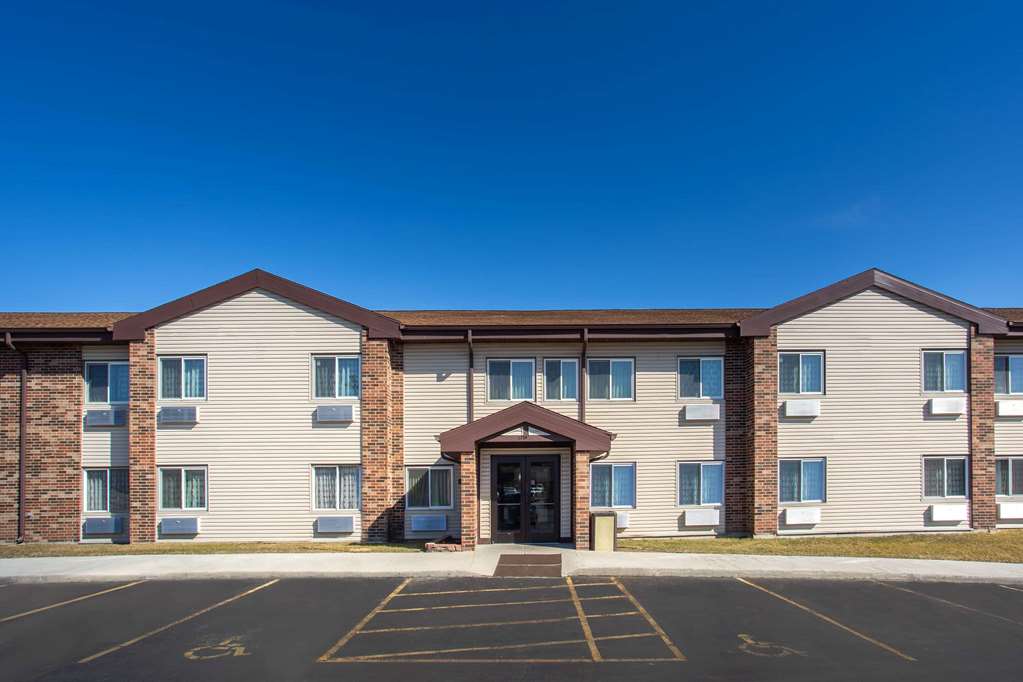 Baymont By Wyndham Joliet,Joliet>>Chicago,3 star