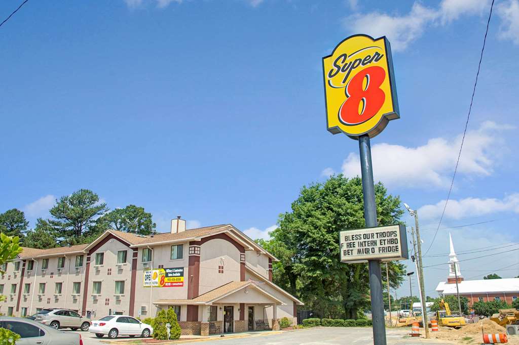Econo Lodge,Fort Bragg>>Fayetteville,2.5 star
