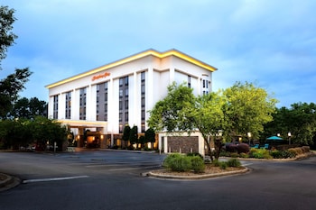 Hampton Inn Columbia I-26/Harbison Blvd.,Columbia Metropolitan Airport>>Columbia,3 star