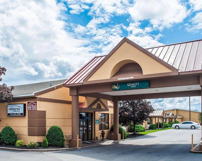 quality inn buffalo airport