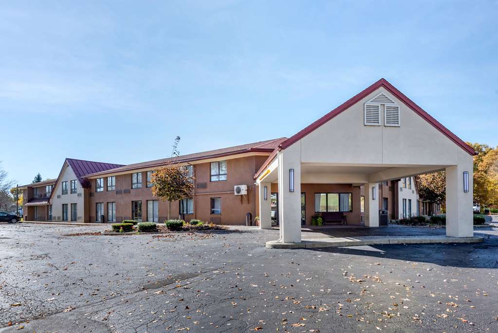 Quality Inn Falconer - Jamestown,Falconer>>Chautauqua,3 star