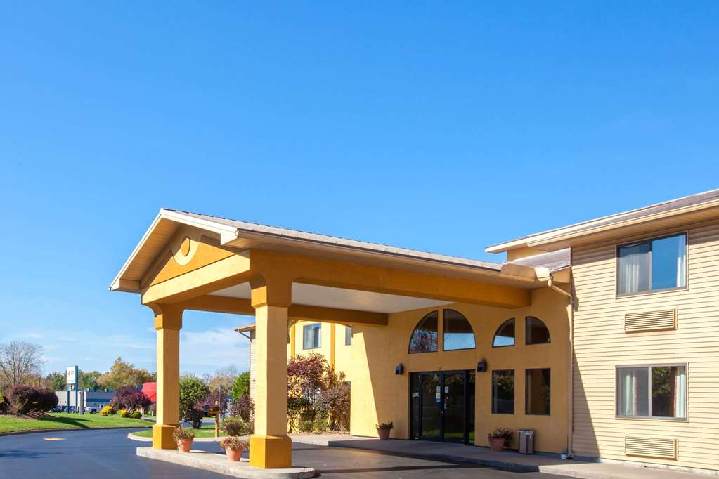 Super 8 By Wyndham Liverpool/Clay/Syracuse Area,Liverpool>>Clay,2 star