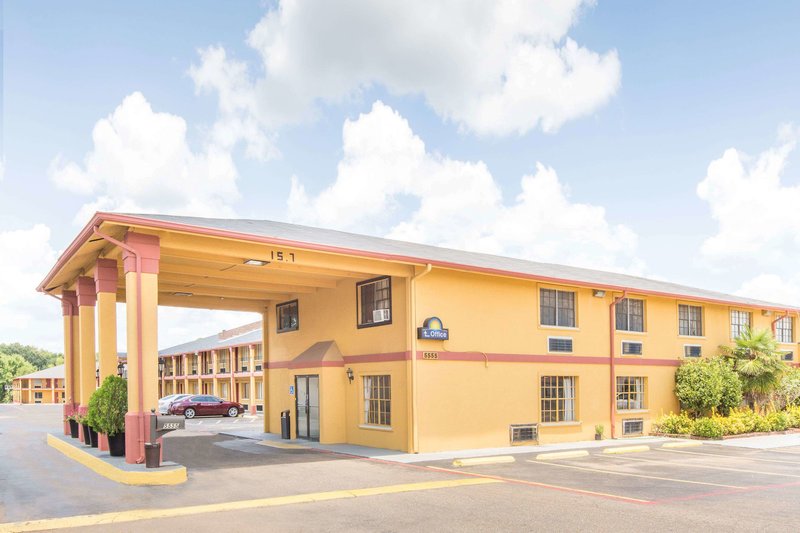 days inn and suites by wyndham marshall