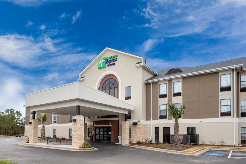 Holiday Inn Express Hotel & Suites Morehead City