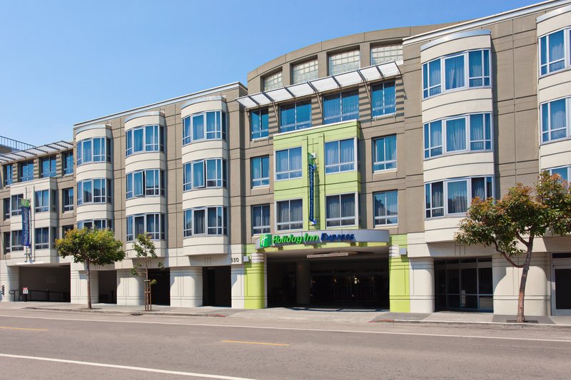holiday inn express and suites fishermans wharf an ihg hotel