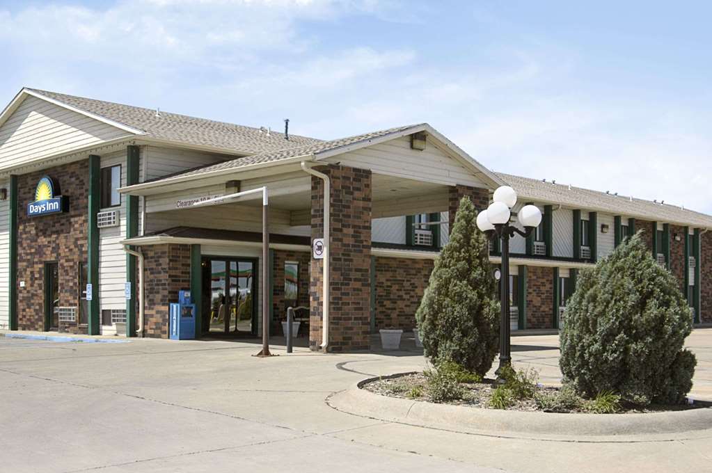 days inn by wyndham salina i 70