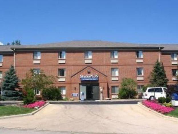 Suburban Studios Copley Akron West,Copley>>Akron,2 star